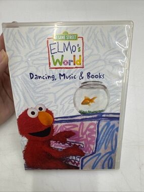 Elmo’s World: Dancing, Music And Books [DVD] Thin Case Disc Tested, Working